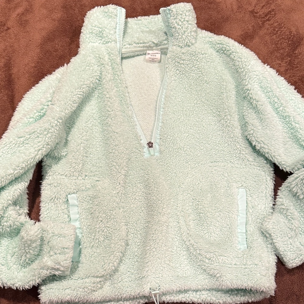 Cozy Mint Green Women’s Jacket - Picture 1 of 4